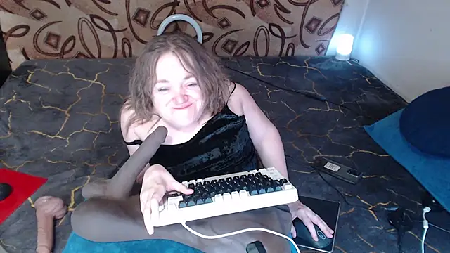 Snapshot of MiniNatalie chatting on March 17, 2025, 11:00 am MiniNatalie online show from March 17, 2025, 11:00 am