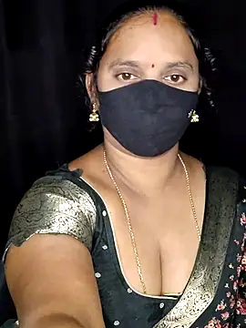 vintage-vibs online show from April 19, 2026, 5:58 pm