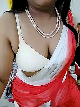 SHUBHI880 online show from March 18, 2025, 6:39 pm