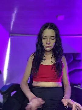 Isabella 21x online show from June 15, 2026, 11:43 am