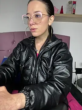 Isabella 21x online show from March 11, 2025, 12:28 pm