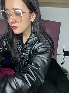 Isabella 21x online show from March 18, 2025, 4:39 pm