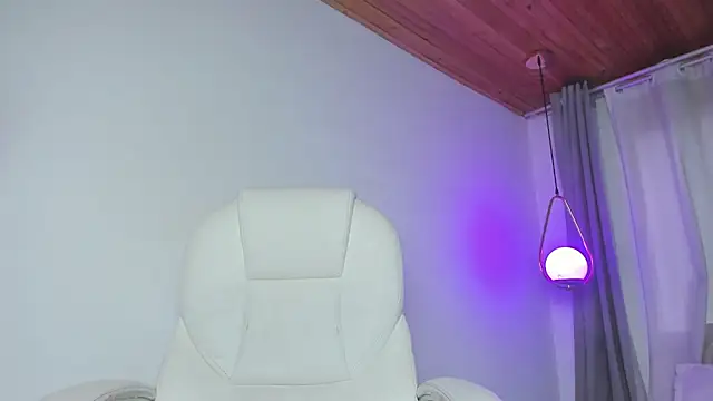 Snapshot of mia_nevaeh chatting on August 9, 2026, 10:49 pm mia nevaeh online show from August 9, 2026, 10:49 pm