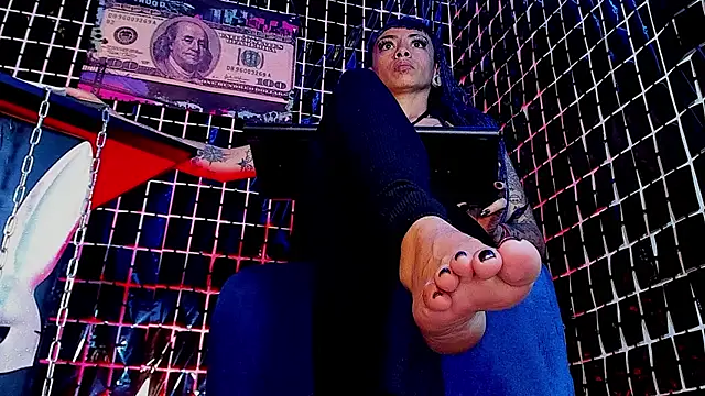 vivi-honey online show from March 3, 2025, 11:35 pm