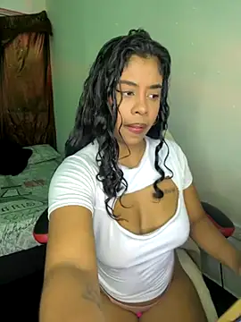 Fanny Klean online show from September 24, 2025, 6:20 am