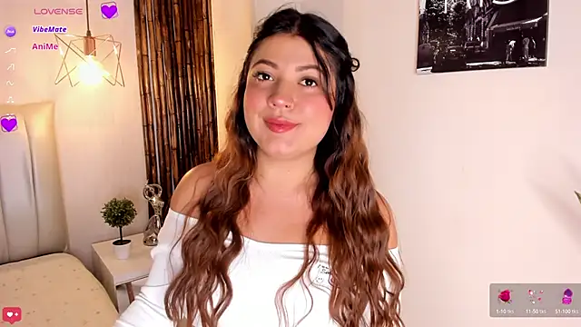 Snapshot of Zuzu_sweet chatting on September 23, 2025, 7:21 pm Zuzu sweet online show from September 23, 2025, 7:21 pm