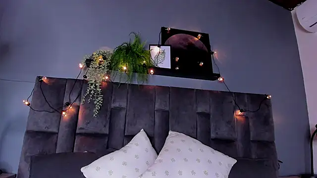 Snapshot of AmyPalmmer chatting on September 22, 2025, 11:49 am AmyPalmmer online show from September 22, 2025, 11:49 am