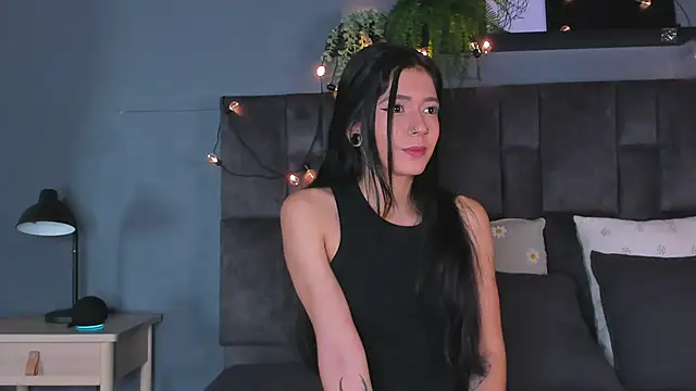 Snapshot of AmyPalmmer chatting on October 23, 2025, 11:31 am AmyPalmmer online show from October 23, 2025, 11:31 am