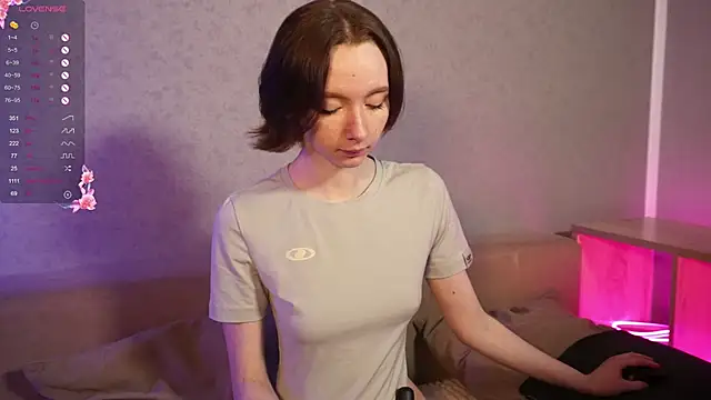 LimaLexxx online show from February 2, 2025, 6:42 pm