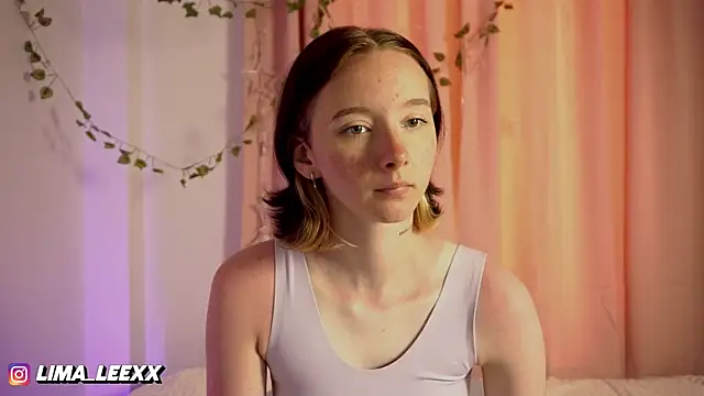 LimaLexxx online show from September 28, 2025, 1:12 am