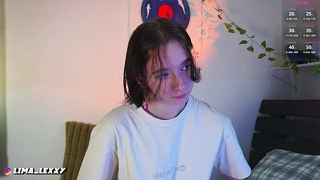 LimaLexxx online show from April 9, 2026, 2:24 am