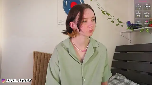 LimaLexxx online show from April 10, 2026, 2:07 am