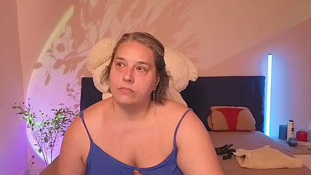 Snapshot of Niter chatting on July 14, 2026, 12:22 pm Niter online show from July 14, 2026, 12:22 pm