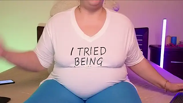 Snapshot of Niter chatting on November 1, 2025, 4:01 pm Niter online show from November 1, 2025, 4:01 pm