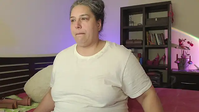 Snapshot of Niter chatting on February 26, 2025, 8:47 pm Niter online show from February 26, 2025, 8:47 pm