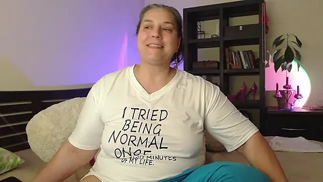 Snapshot of Niter chatting on March 14, 2025, 12:32 am Niter online show from March 14, 2025, 12:32 am