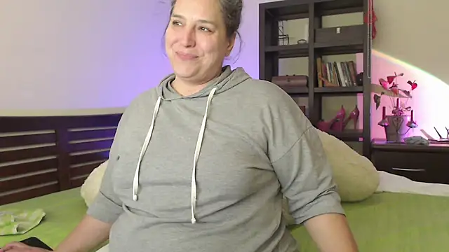 Snapshot of Niter chatting on March 3, 2025, 9:05 pm Niter online show from March 3, 2025, 9:05 pm