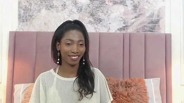 SabrinaDevill online show from March 20, 2025, 1:04 pm