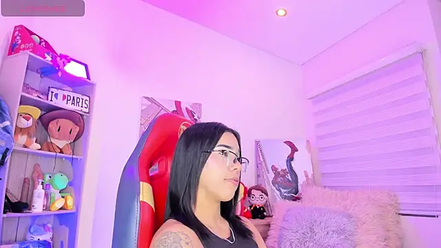 madelyn rose  online show from March 6, 2025, 5:24 am