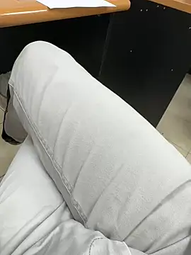 hotisraeli online show from March 13, 2025, 10:15 am