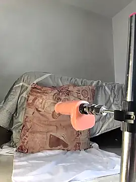 samanthakiss192 online show from February 18, 2025, 9:09 pm