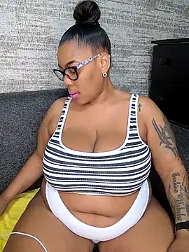 ExclusiveLeexx online show from October 11, 2025, 9:54 am