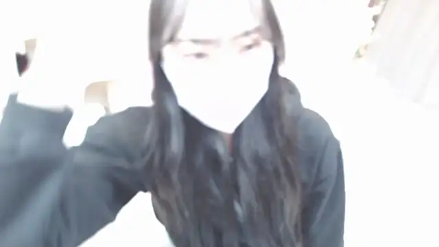 momo room online show from February 20, 2025, 10:48 am