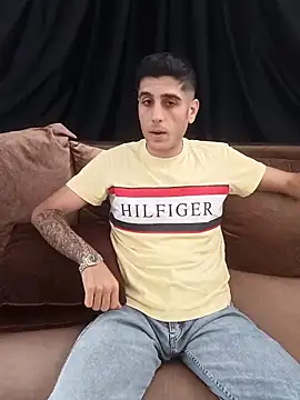 Snapshot of arenn1997 chatting on October 16, 2025, 1:19 pm arenn1997 online show from October 16, 2025, 1:19 pm