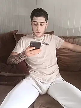 arenn1997 online show from February 9, 2026, 12:03 pm