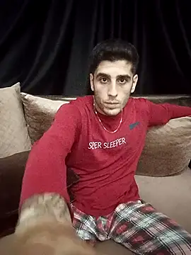 Snapshot of arenn1997 chatting on October 2, 2025, 10:13 pm arenn1997 online show from October 2, 2025, 10:13 pm