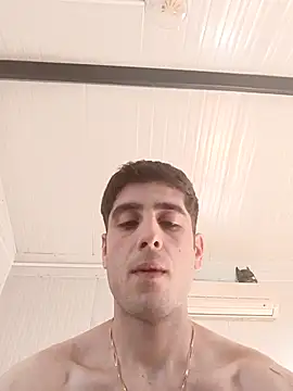 arenn1997 online show from December 17, 2025, 12:32 pm