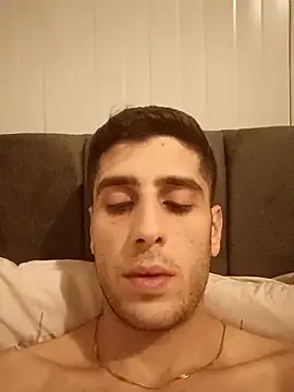 arenn1997 online show from February 24, 2026, 10:10 pm