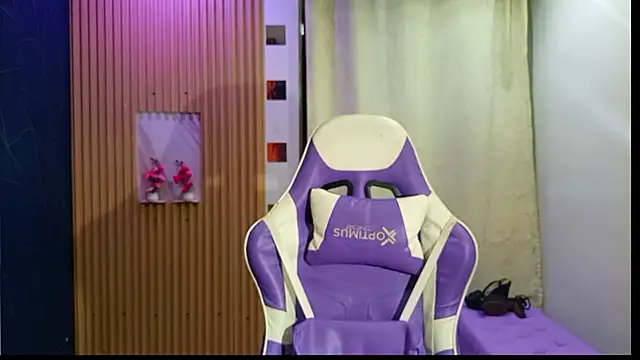 Snapshot of Cataleyalove_ADY chatting on October 2, 2025, 7:56 am Cataleyalove ADY online show from October 2, 2025, 7:56 am