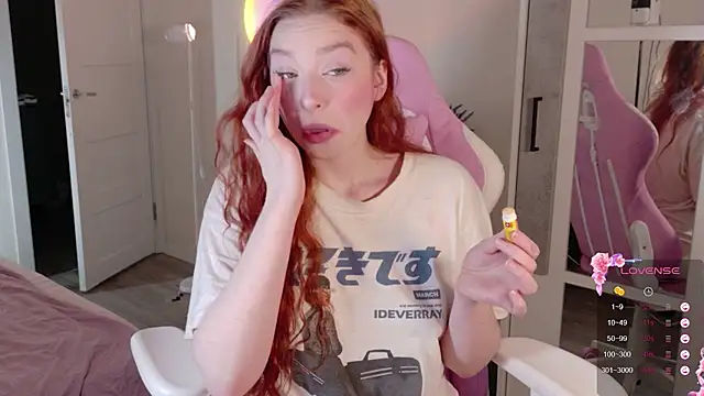 cinnabon girls online show from November 4, 2025, 1:09 am