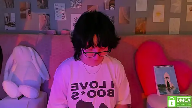 dreamgirllovee online show from March 21, 2025, 6:05 am