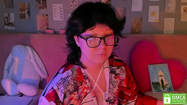 dreamgirllovee online show from March 22, 2025, 1:11 am