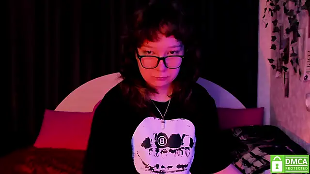 dreamgirllovee online show from October 17, 2025, 10:22 pm