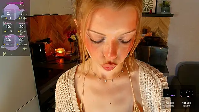 Snapshot of Hannah_Carr chatting on May 30, 2026, 8:03 pm Hannah Carr online show from May 30, 2026, 8:03 pm