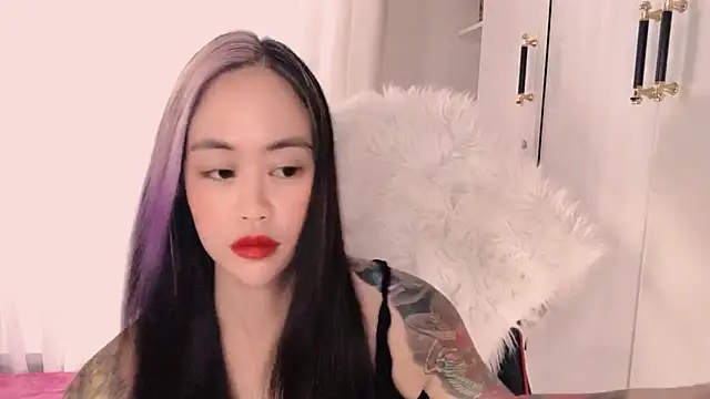 witch-39 online show from May 11, 2026, 5:53 am