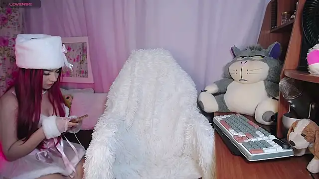 corallwells online show from October 17, 2025, 4:16 am