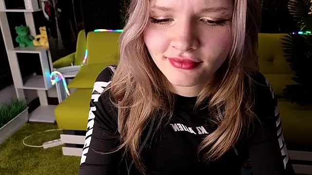 LitaBrom online show from March 3, 2025, 11:11 am