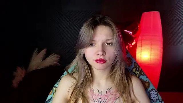 LitaBrom online show from March 2, 2025, 4:28 am