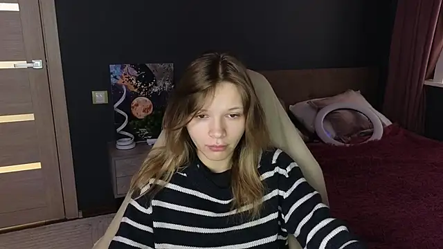 LitaBrom online show from October 16, 2025, 1:36 am