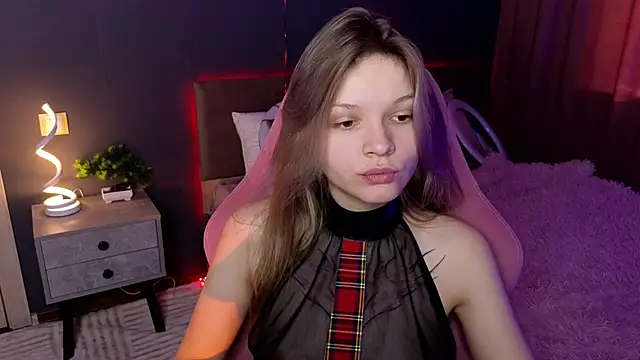 LitaBrom online show from March 4, 2025, 4:17 am