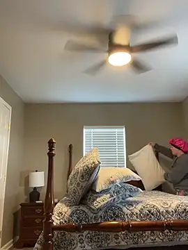 lezbean24 online show from February 14, 2026, 5:57 pm