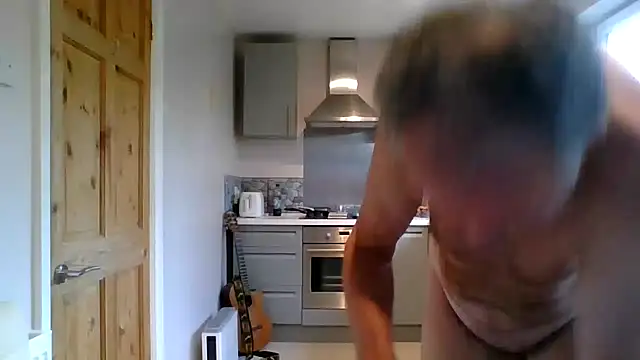 Snapshot of jimmybenido chatting on September 9, 2025, 4:05 pm jimmybenido online show from September 9, 2025, 4:05 pm