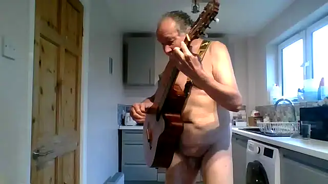 Snapshot of jimmybenido chatting on October 2, 2025, 4:10 pm jimmybenido online show from October 2, 2025, 4:10 pm