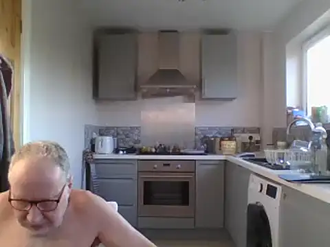 Snapshot of jimmybenido chatting on March 19, 2025, 5:28 pm jimmybenido online show from March 19, 2025, 5:28 pm