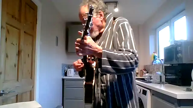 jimmybenido online show from March 4, 2026, 5:42 pm