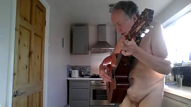 Snapshot of jimmybenido chatting on September 21, 2025, 4:01 pm jimmybenido online show from September 21, 2025, 4:01 pm